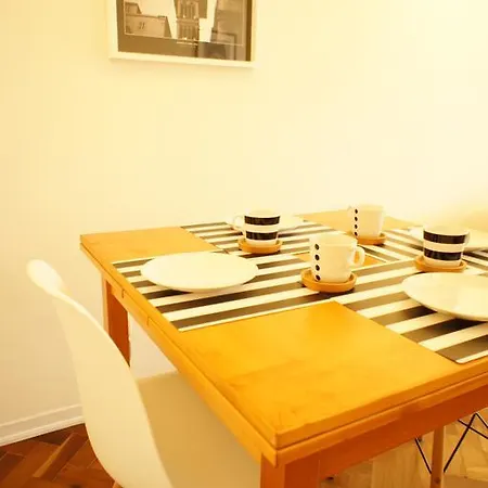 Ferreira Borges Apartament